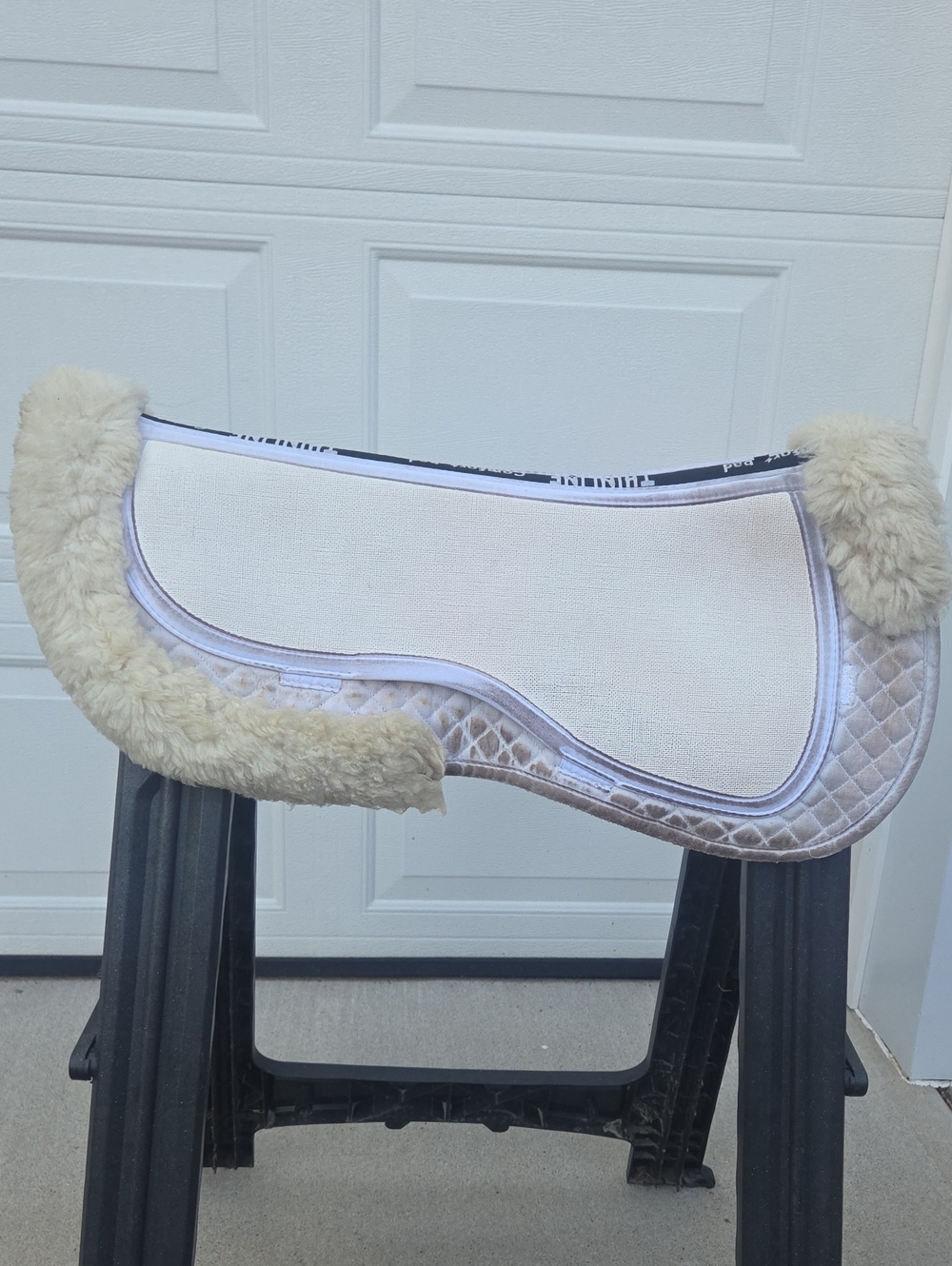 ThinLine Trifecta Half Pad with Sheepskin Rolls